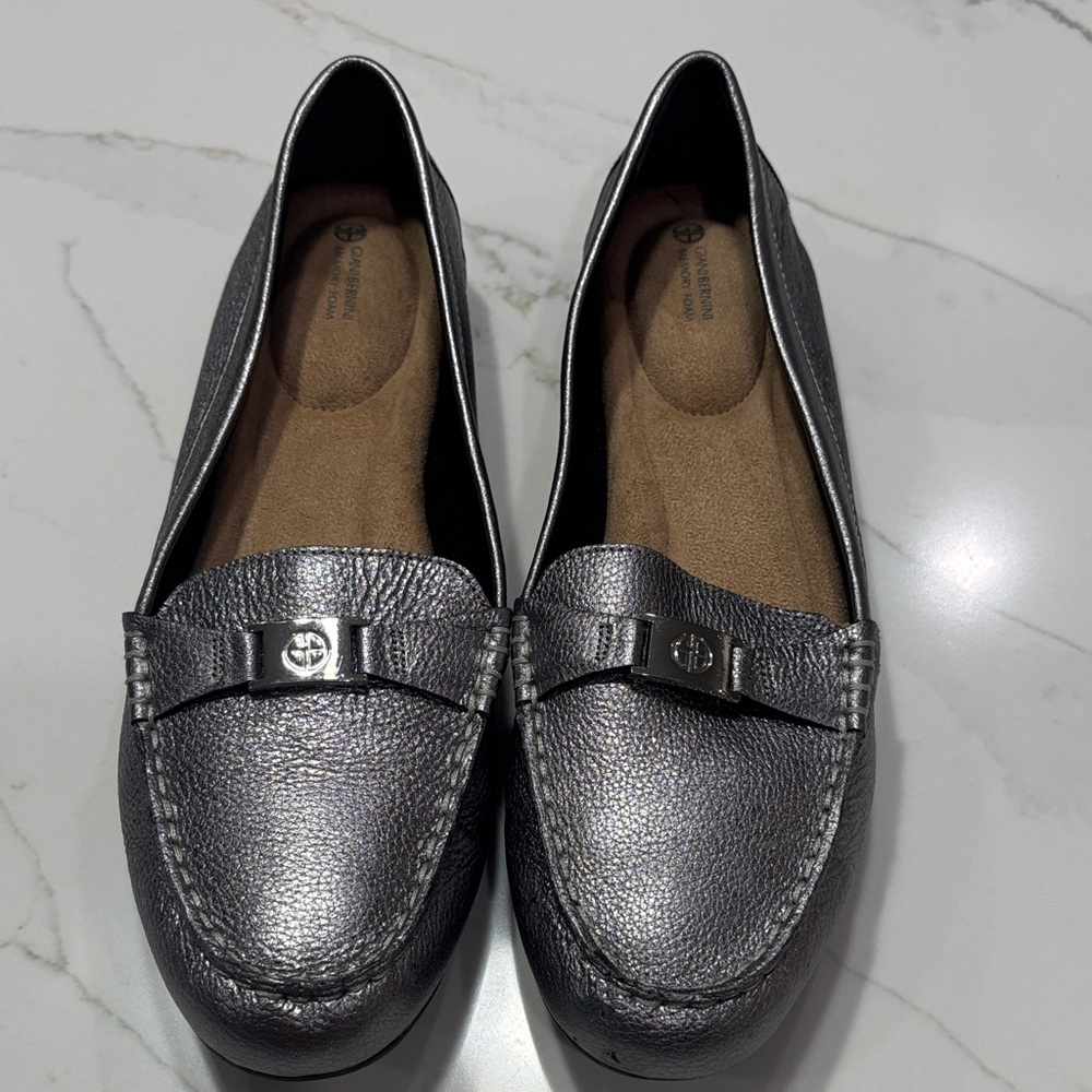 Giani Bernini Black Pebbled Leather Loafers with Silver Accent
